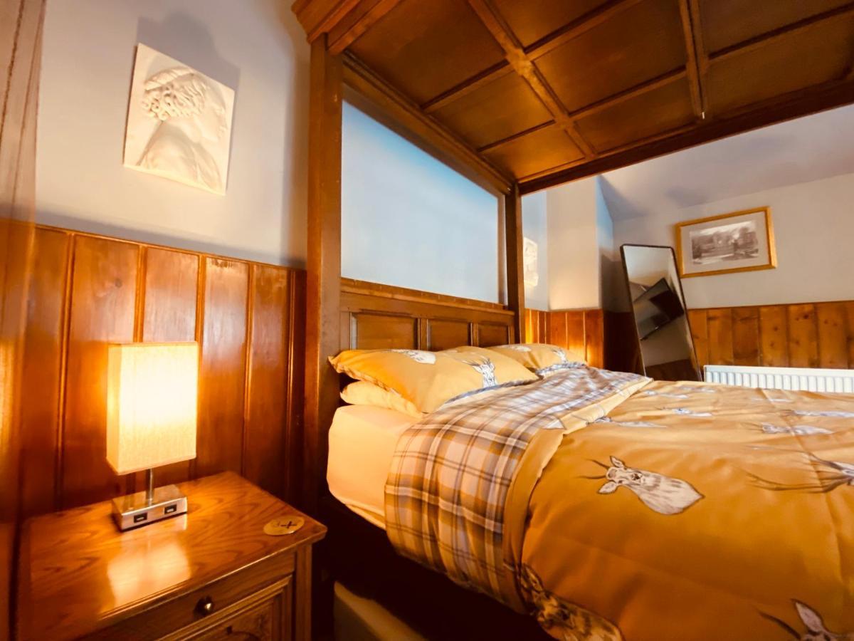 The Swan Inn Midhurst Quarto foto