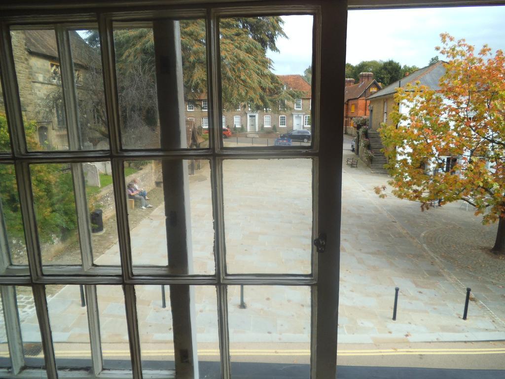 The Swan Inn Midhurst Quarto foto